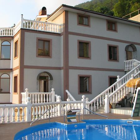 Mamzyshkha Guest House Gagra Bagian luar foto