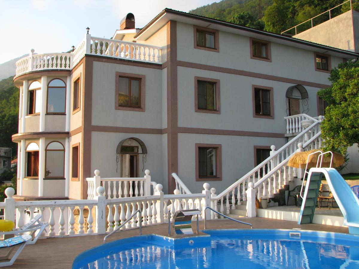 Mamzyshkha Guest House Gagra Bagian luar foto