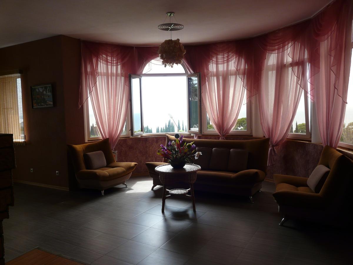 Mamzyshkha Guest House Gagra Bagian luar foto