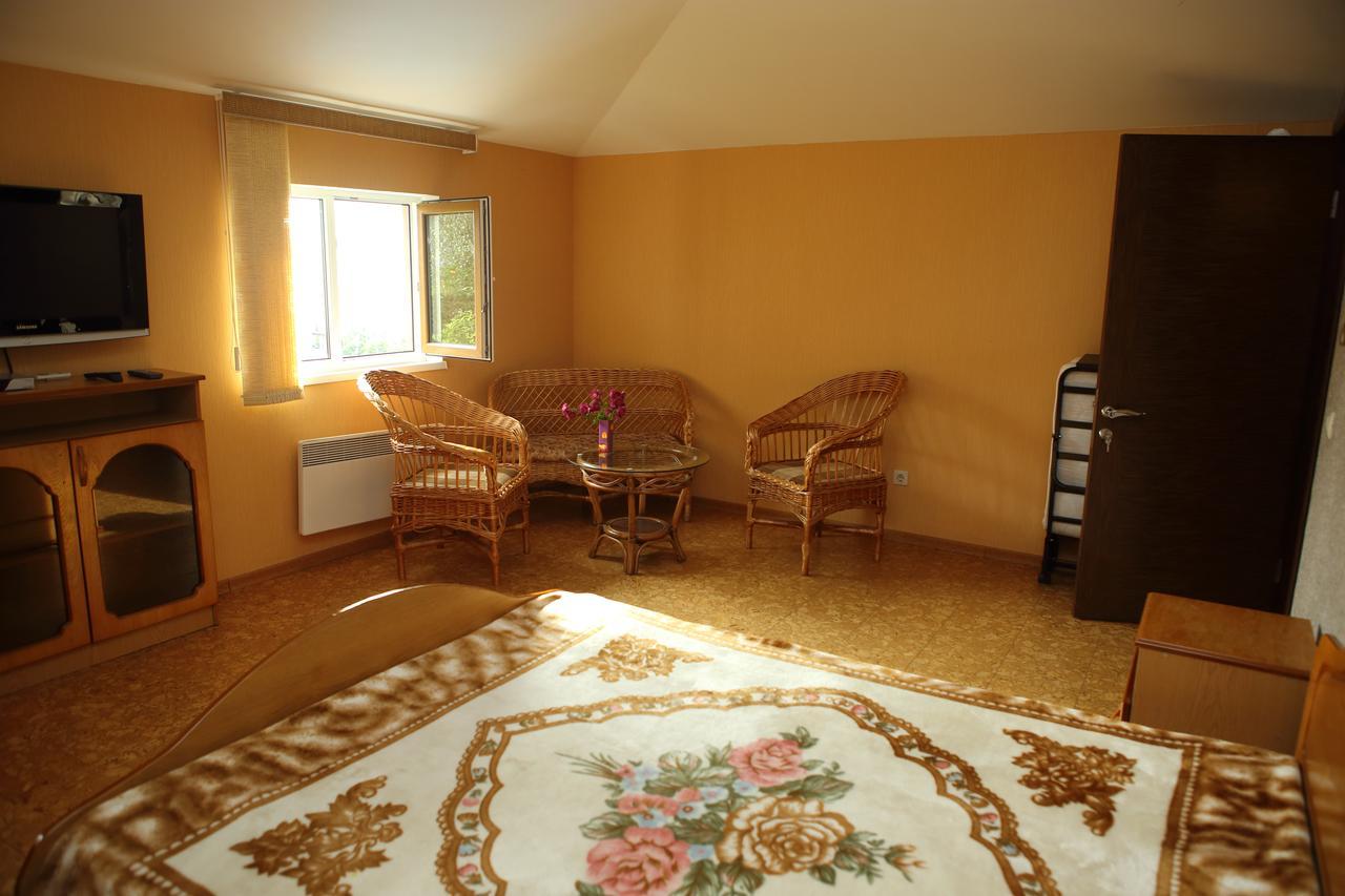 Mamzyshkha Guest House Gagra Bagian luar foto